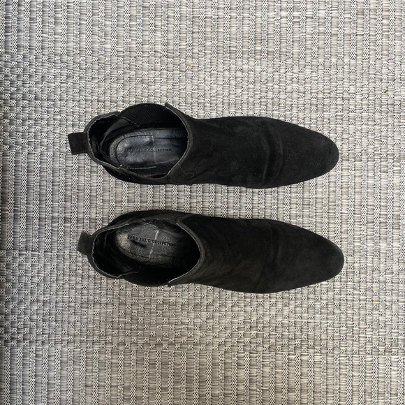 Ankle Boots: Zara Black Tapered Chelsea Shoes (Women's Size 9) - Picture 4 of 9